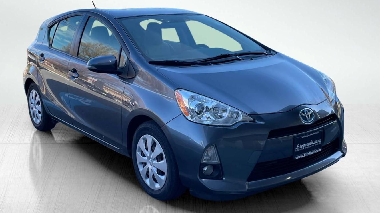 TOYOTA PRIUS C 2013 JTDKDTB32D1551813 image